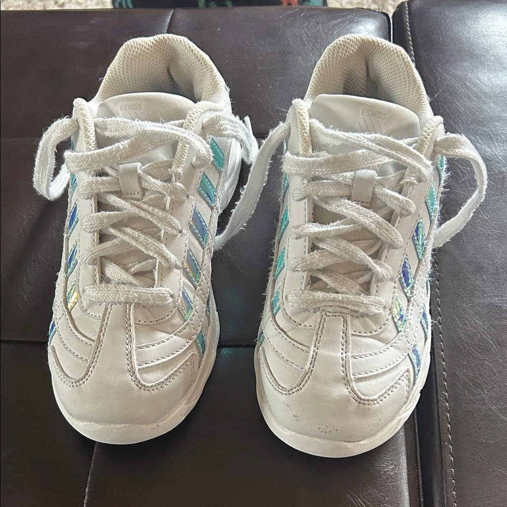 K-Swiss Kids Sneakers in White with Shiny Accents